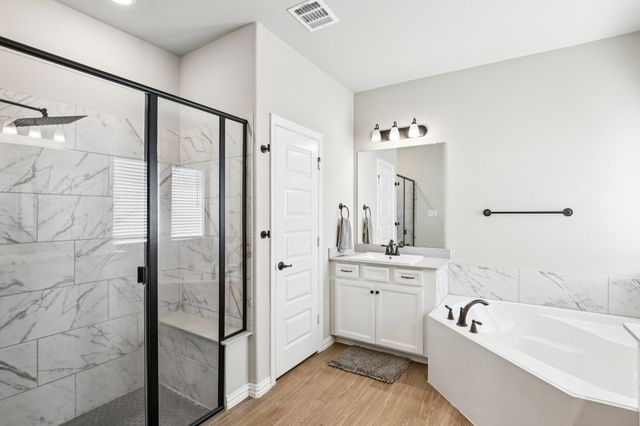 4714 Indian Hawthorn Drive, Venus, TX 76084