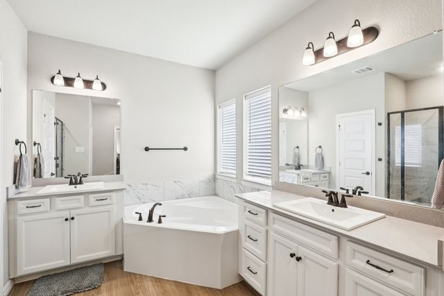 4714 Indian Hawthorn Drive, Venus, TX 76084