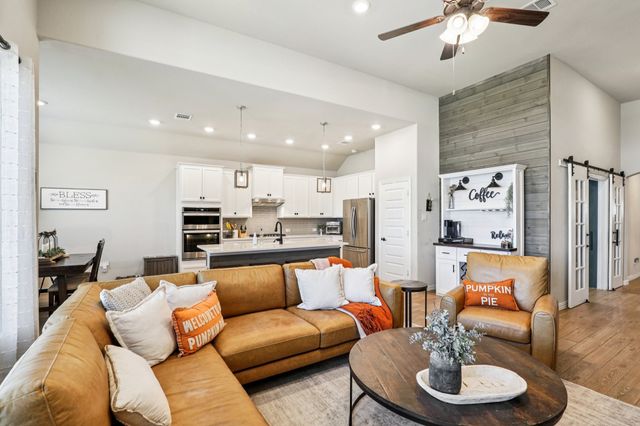 4714 Indian Hawthorn Drive, Venus, TX 76084