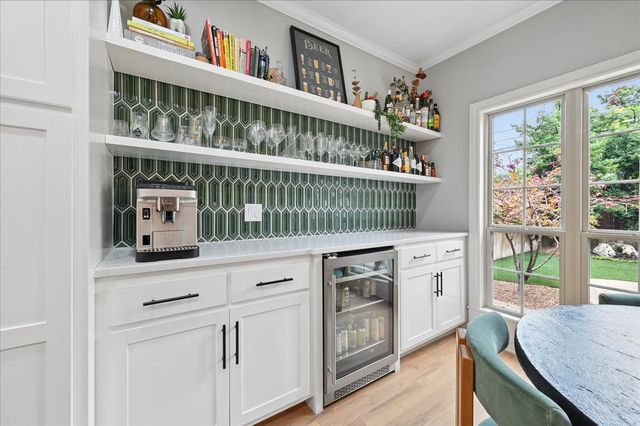 1409 E 35th Place, Tulsa, OK 74105