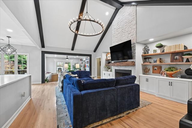 1409 E 35th Place, Tulsa, OK 74105