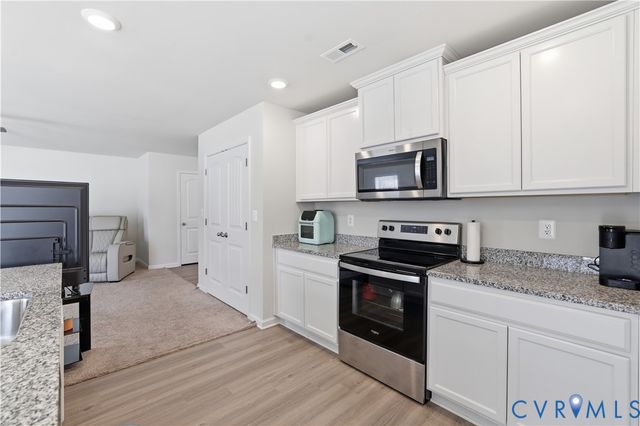 7915 Honeybee Ct, Prince George, VA 23860