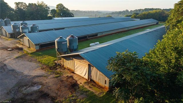 167 Buck Hollow Trail, Ararat, NC 27007