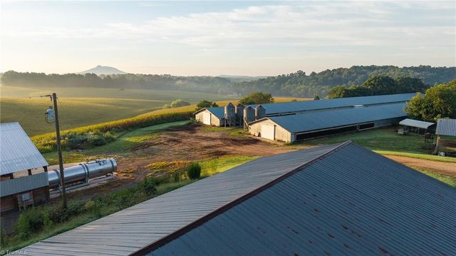 167 Buck Hollow Trail, Ararat, NC 27007