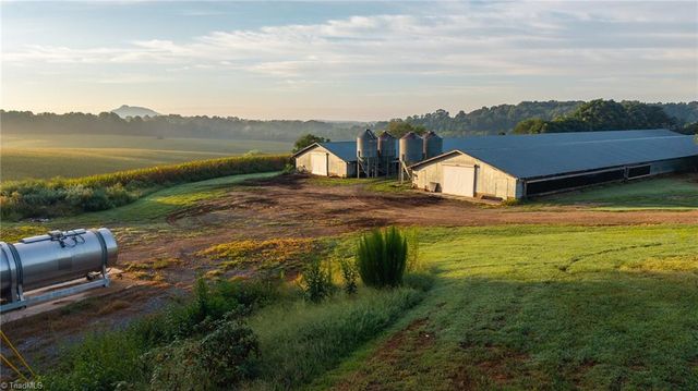167 Buck Hollow Trail, Ararat, NC 27007