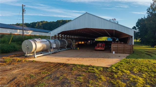 167 Buck Hollow Trail, Ararat, NC 27007