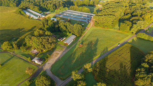 167 Buck Hollow Trail, Ararat, NC 27007