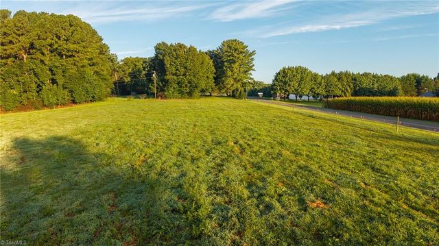 167 Buck Hollow Trail, Ararat, NC 27007