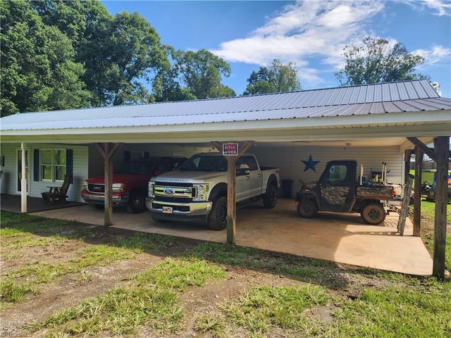 167 Buck Hollow Trail, Ararat, NC 27007