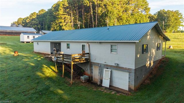167 Buck Hollow Trail, Ararat, NC 27007