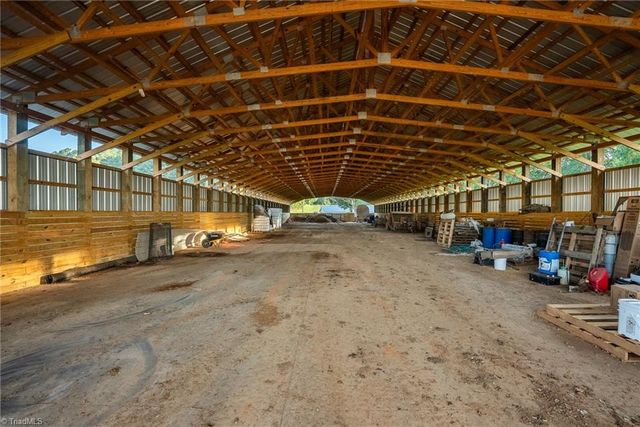 167 Buck Hollow Trail, Ararat, NC 27007