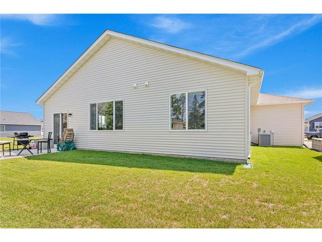 1319 Violet Street, New Richmond, WI 54017