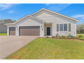 1319 Violet Street, New Richmond, WI 54017