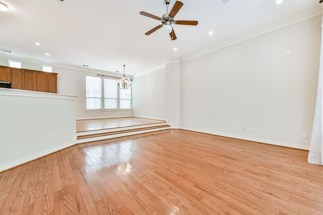 5723 Kansas Street, Houston, TX 77007