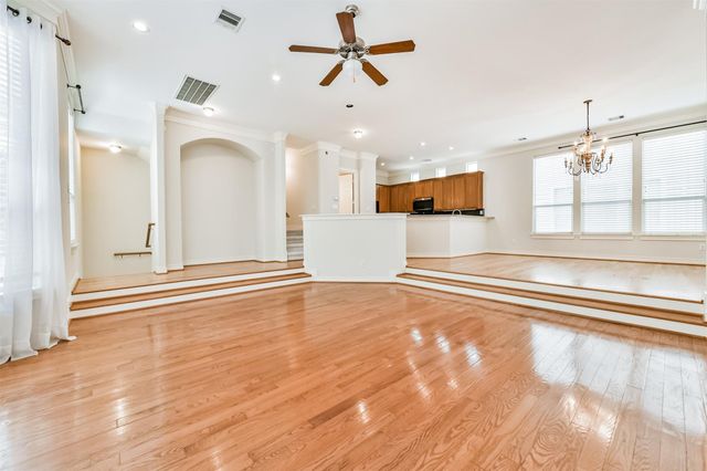 5723 Kansas Street, Houston, TX 77007