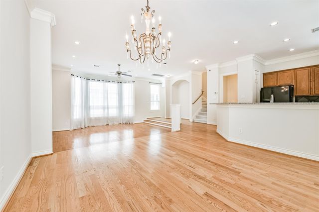 5723 Kansas Street, Houston, TX 77007