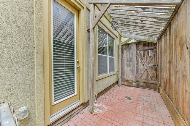 5723 Kansas Street, Houston, TX 77007