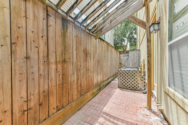 5723 Kansas Street, Houston, TX 77007