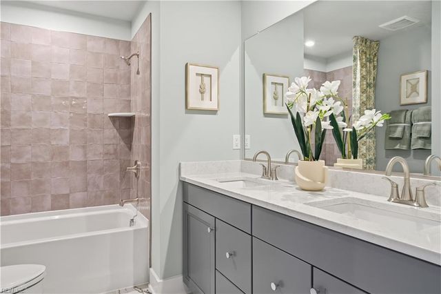 1318 Wharf Hill DR, Smithfield, VA 23430