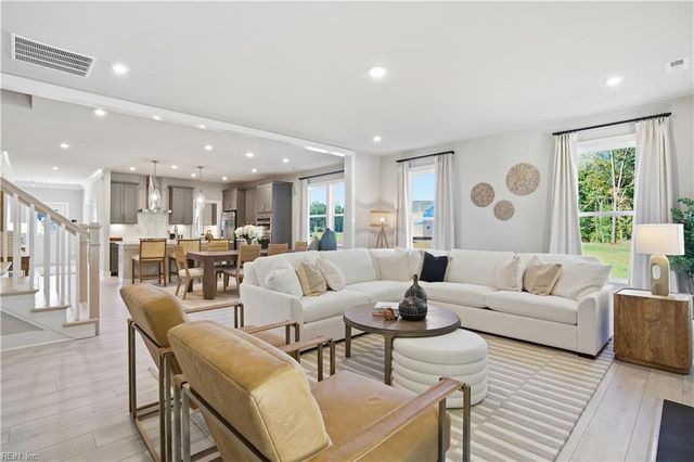 1318 Wharf Hill DR, Smithfield, VA 23430