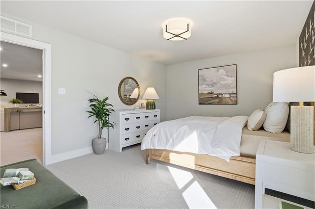 1318 Wharf Hill DR, Smithfield, VA 23430