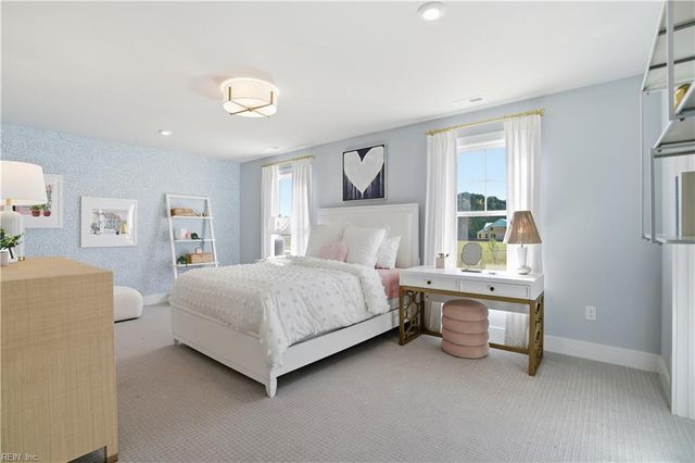 1318 Wharf Hill DR, Smithfield, VA 23430