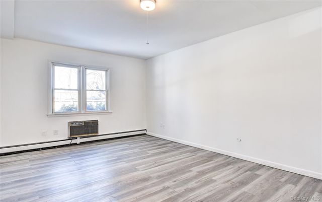 19 Gerald Drive B2, Poughkeepsie, NY 12601