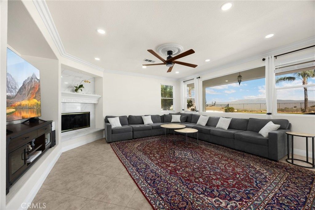 Image 15 of property listing at 17073 Grove Drive, Riverside, CA 92503