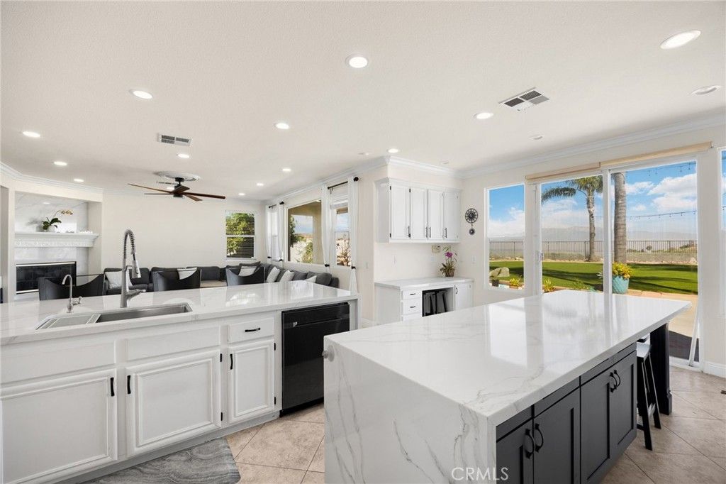 Image 22 of property listing at 17073 Grove Drive, Riverside, CA 92503