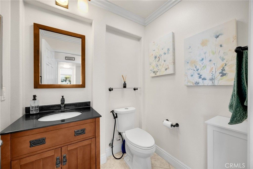 Image 42 of property listing at 17073 Grove Drive, Riverside, CA 92503