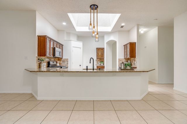 1104 Angel Fire Lane, Arlington, TX 76001