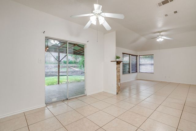 1104 Angel Fire Lane, Arlington, TX 76001