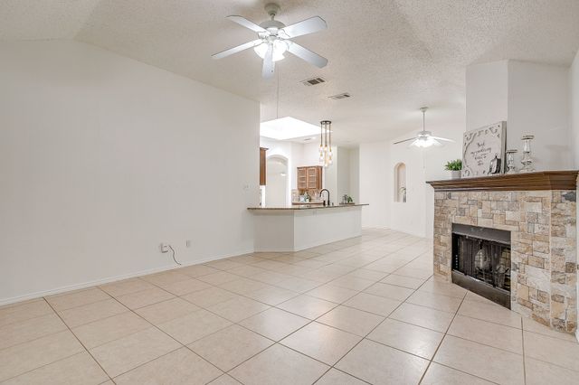 1104 Angel Fire Lane, Arlington, TX 76001