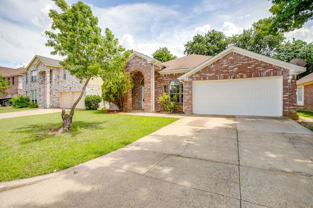 1104 Angel Fire Lane, Arlington, TX 76001