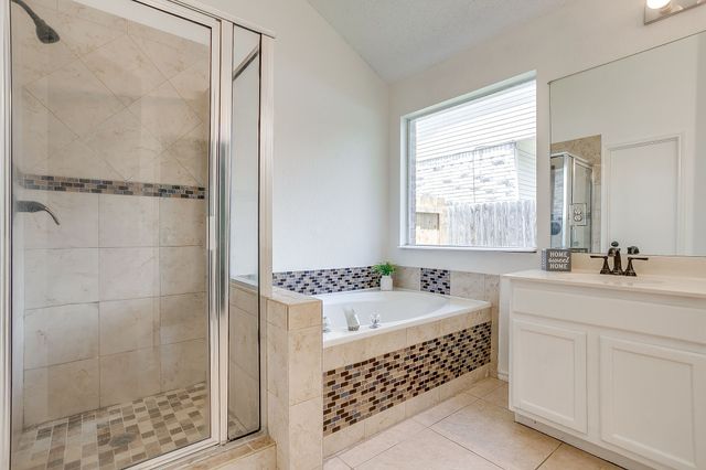 1104 Angel Fire Lane, Arlington, TX 76001