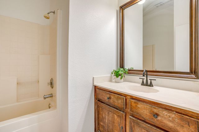 1104 Angel Fire Lane, Arlington, TX 76001