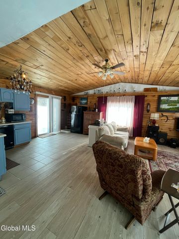 47 Valley View Way, Hebron, NY 12865