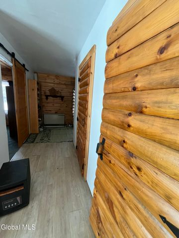 47 Valley View Way, Hebron, NY 12865