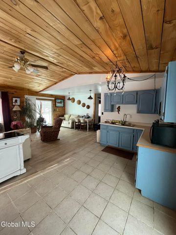 47 Valley View Way, Hebron, NY 12865