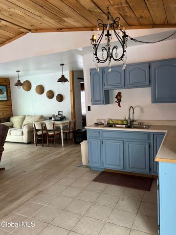 47 Valley View Way, Hebron, NY 12865