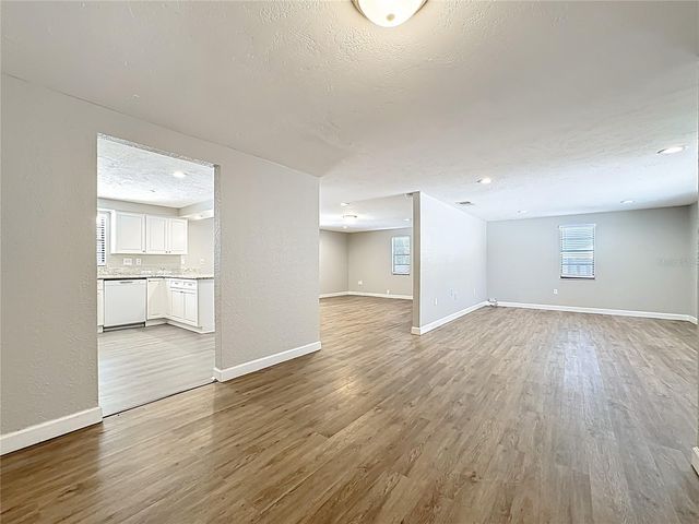 2144 OAK TERRACE, Sarasota, FL 34231