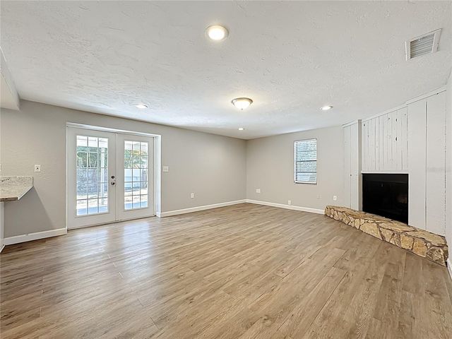 2144 OAK TERRACE, Sarasota, FL 34231