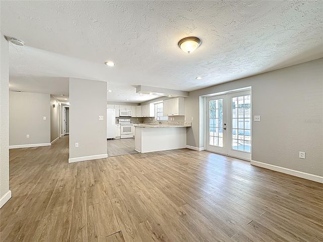 2144 OAK TERRACE, Sarasota, FL 34231