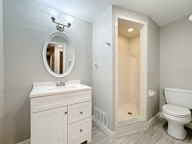 2144 OAK TERRACE, Sarasota, FL 34231