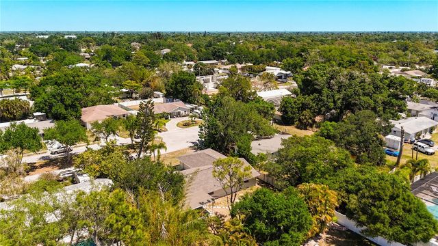 2144 OAK TERRACE, Sarasota, FL 34231