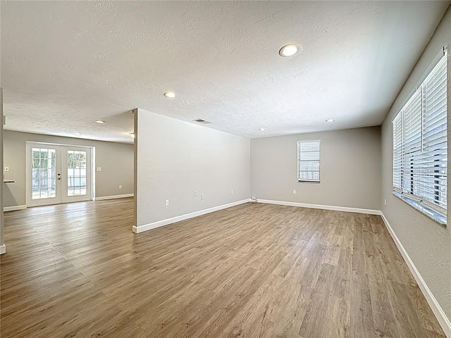 2144 OAK TERRACE, Sarasota, FL 34231