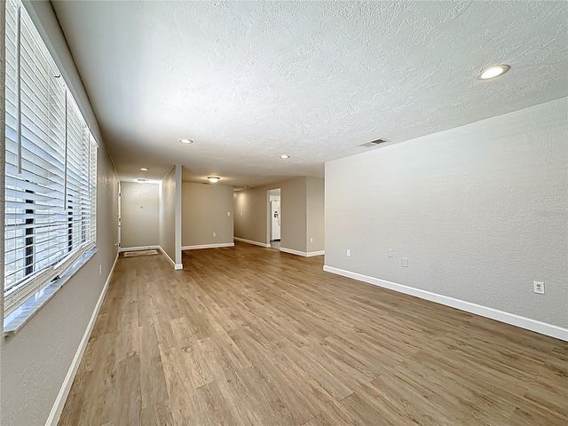 2144 OAK TERRACE, Sarasota, FL 34231