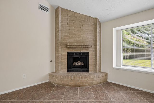 1904 Floyd Road, League City, TX 77573