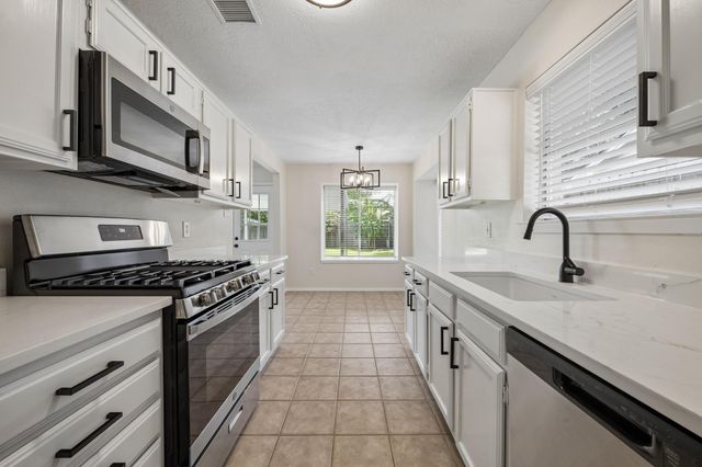 1904 Floyd Road, League City, TX 77573