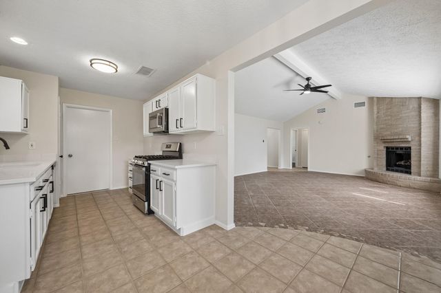 1904 Floyd Road, League City, TX 77573